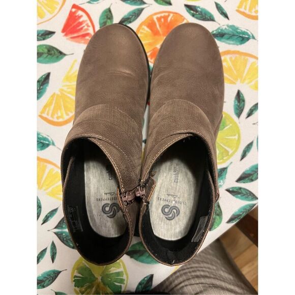 New? The sillian rani Brown Vegan Ankle Boots by Clarks cloud steppers Size 40-9 - Picture 8 of 11
